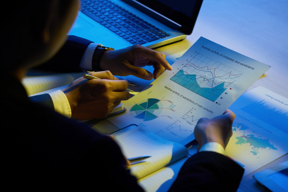 How Data Analysis Improves Decision-Making in Organizations