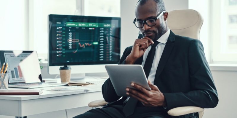 how-to-become-a-business-intelligence-analyst